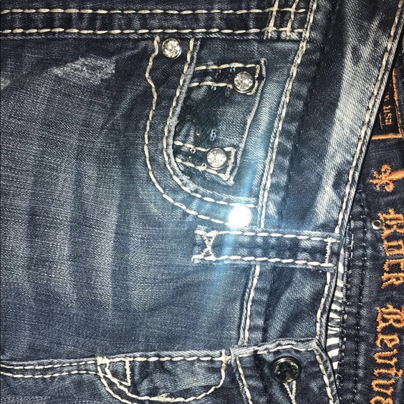 Women’s rock revival 26x35 - Picture 4 of 8